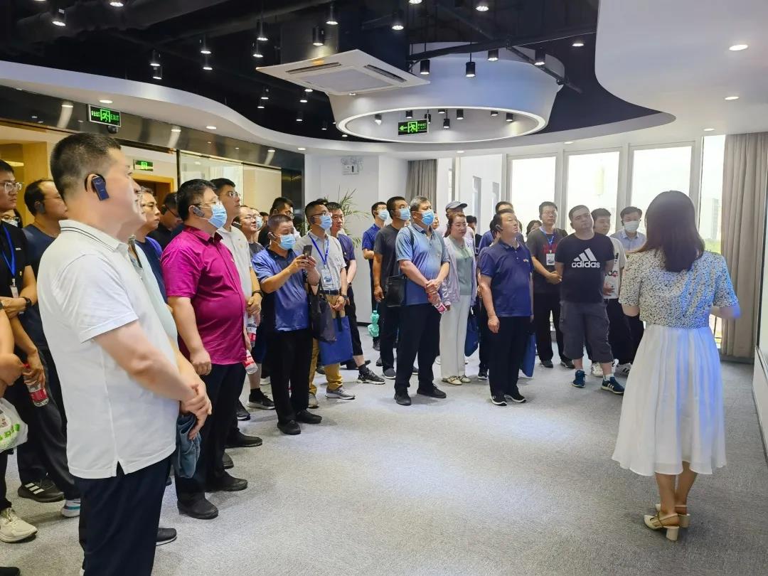 德州市深化放管服改革、優化營商環境專題考察團一行蒞臨健培科技考察調研